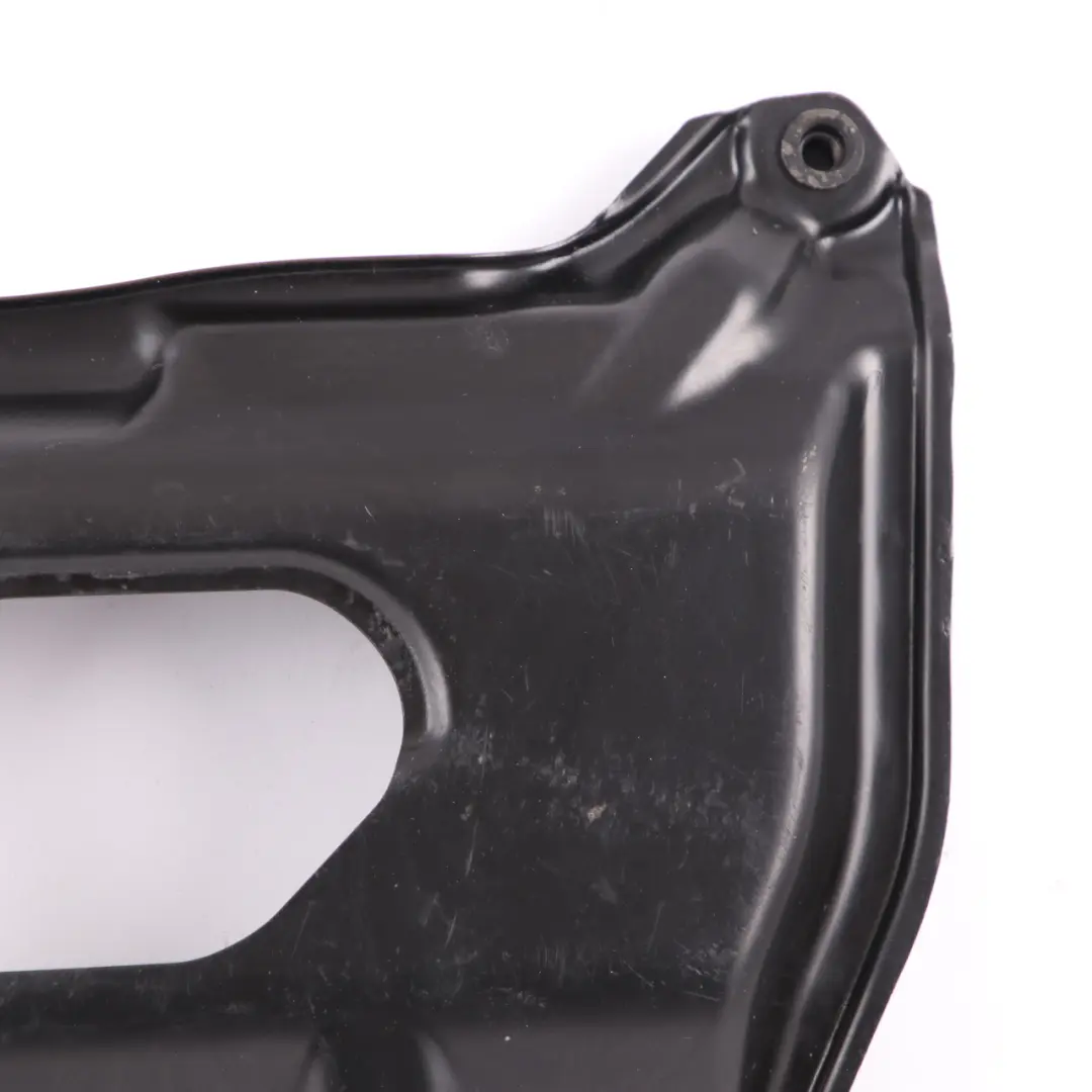 Mercedes W203 M111 Soporte del Cojinete de Bomba Direccion Asistida A1110940241 - SKU A2126280411 - Número de pieza A2126280411