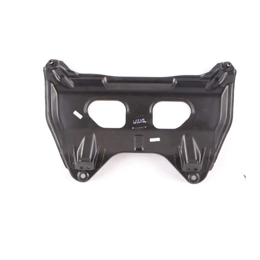  Mercedes-Benz W203 M111 Pompe Roulements Du Moteur Support A1110940241 - SKU A2126280411 - Numéro de pièce A2126280411