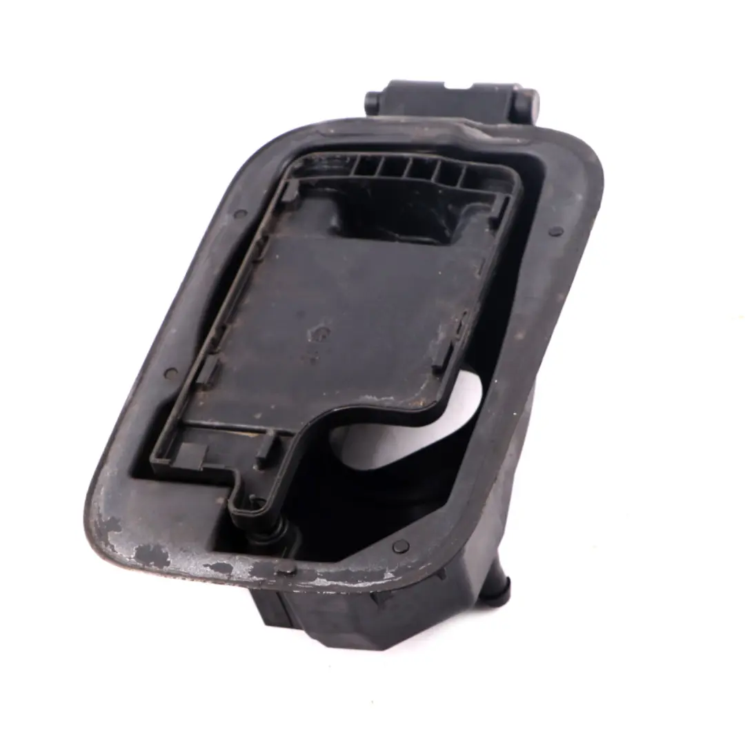 Depósito de combustible para Mercedes W212 con número de pieza A2126300000 Mercedes W212 Depósito de combustible - SKU A2126300000 - Número de pieza A2126300000