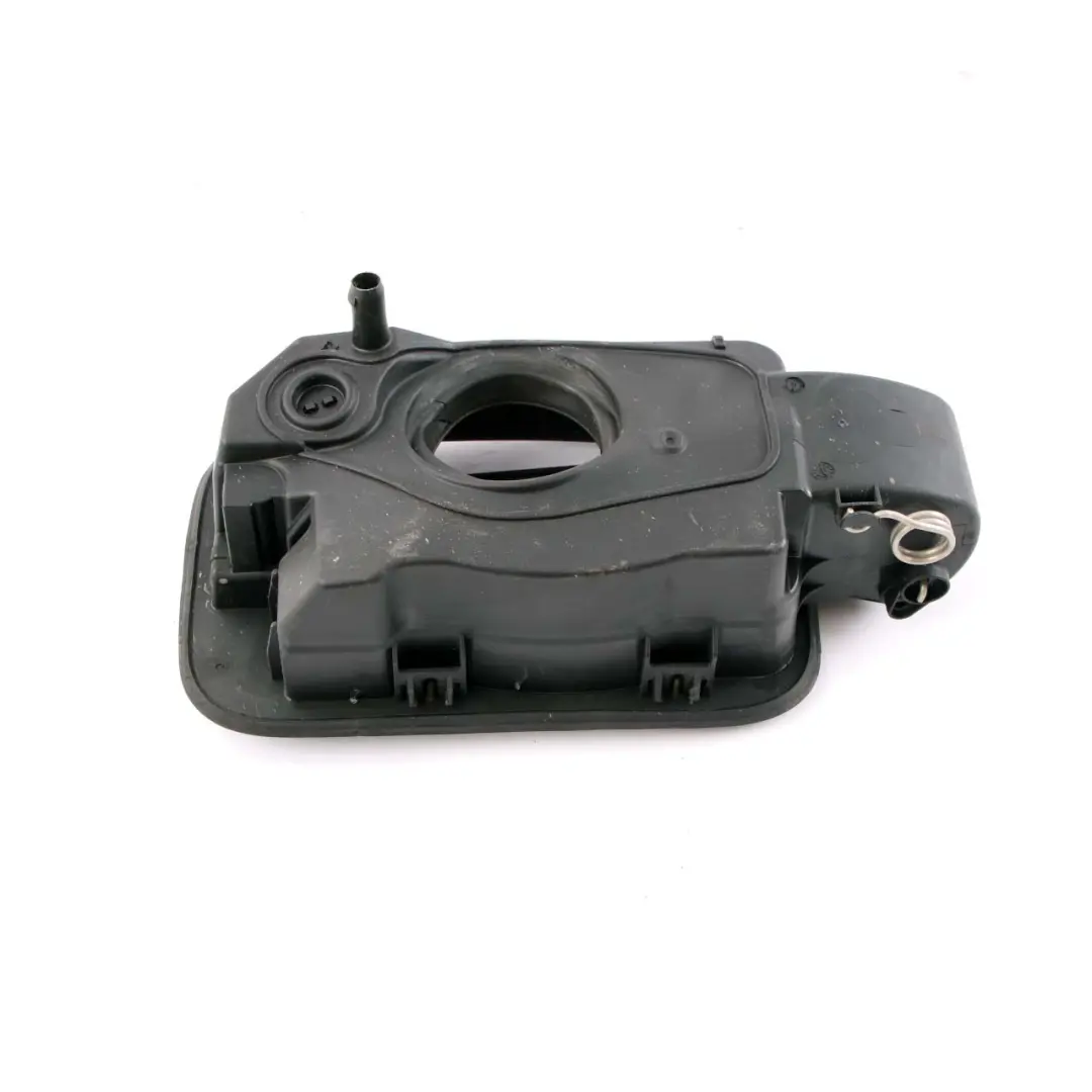 Mercedes W212 Couvercle trappe remplissage carburant Capuchon - SKU A2126300067 - Numéro de pièce A2126300067