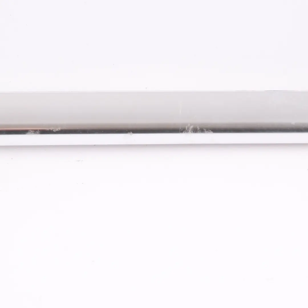 Window Strip Door Trim Molding Rear Left N/S Chrome A2127350965 pour Mercedes W212 à propos du numéro de pièce A2126700122 Mercedes W212 Window Strip Door Trim Molding Rear Left N/S Chrome A2127350965 - SKU A2126700122 - Numéro de pièce A2126700122