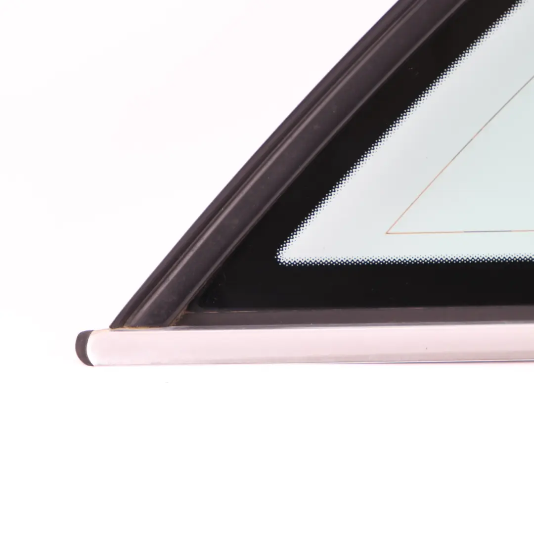 Seitenscheibenglas Hinten Rechts AS2 Chrom A2126701412 für Mercedes S212 mit Teilenummer A2126705800 Mercedes S212 Seitenscheibenglas Hinten Rechts AS2 Chrom A2126701412 - SKU A2126705800 - Teilenummer A2126705800