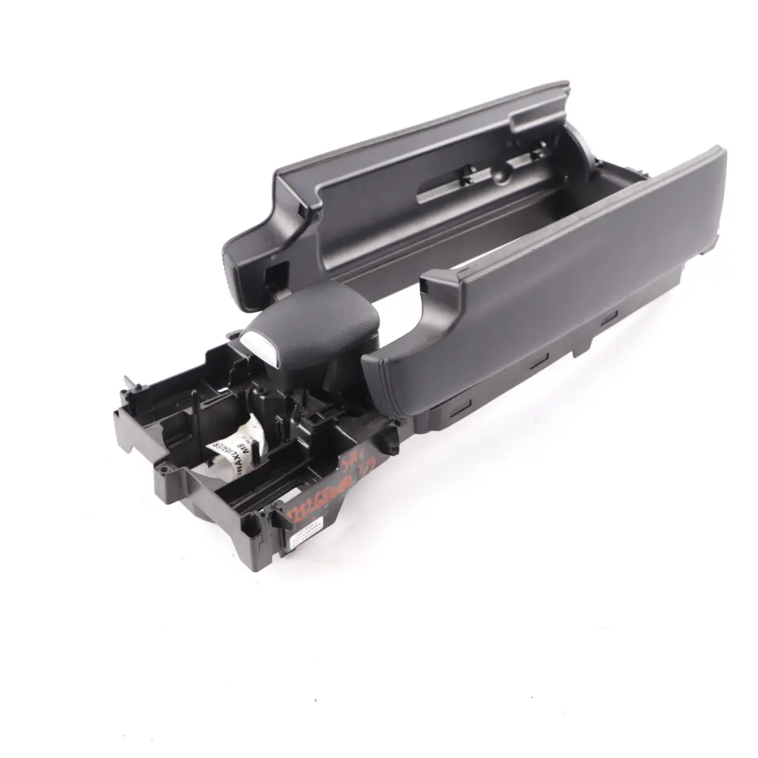 Podłokietnik Tunelu Środkowego Czarny Skóra do Mercedes W212 o numerze A2126800039 Mercedes W212 Podłokietnik Tunelu Środkowego Czarny Skóra - SKU A2126800039 - Numer Części A2126800039