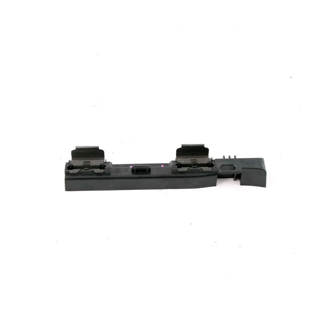 Mercedes W212 Support Garniture arrière gauche Support intérieure - SKU A2126800156 - Numéro de pièce A2126800156