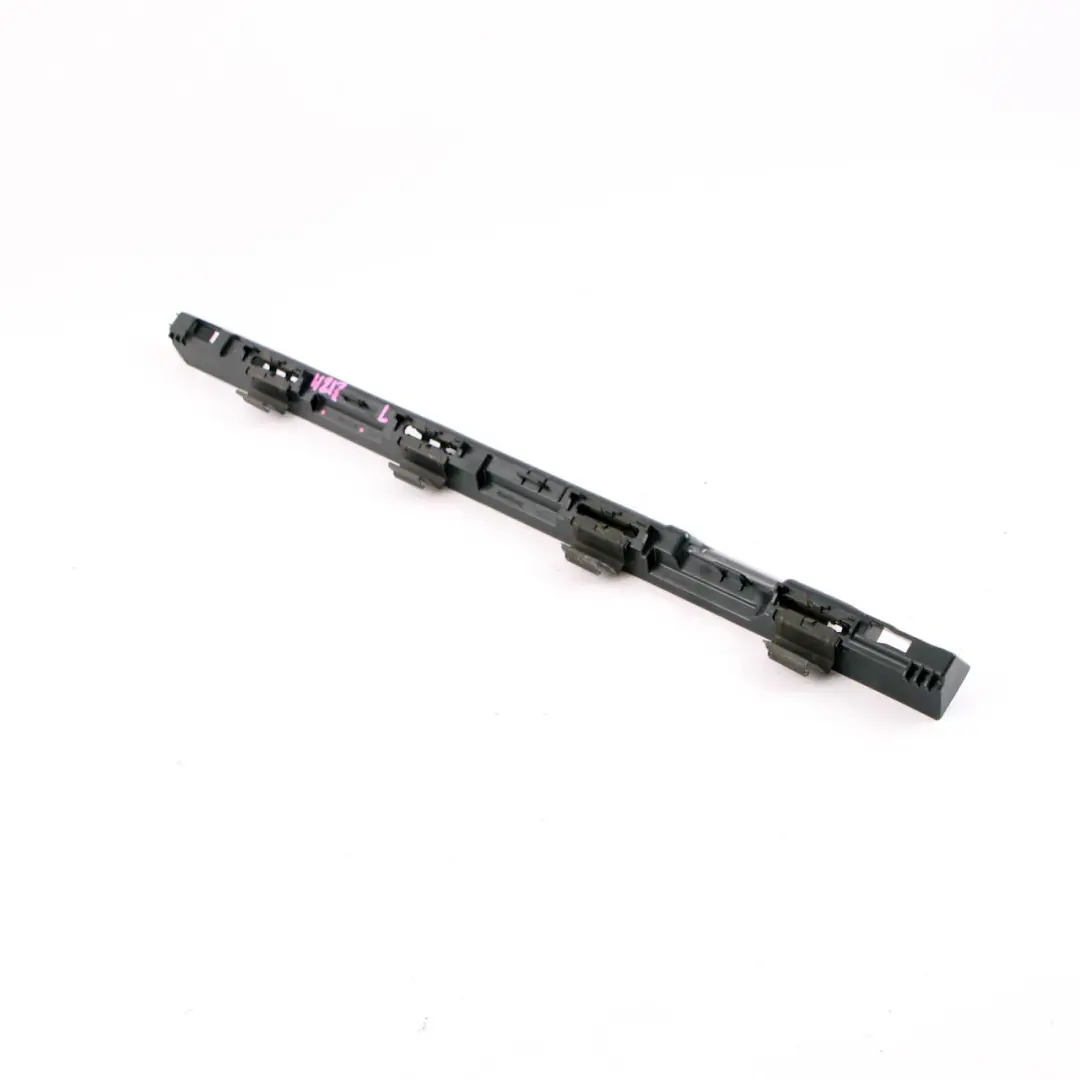 Mercedes W212 Support Montage Garniture Porte D'entrée Avant Gauche - SKU A2126800356 - Numéro de pièce A2126800356