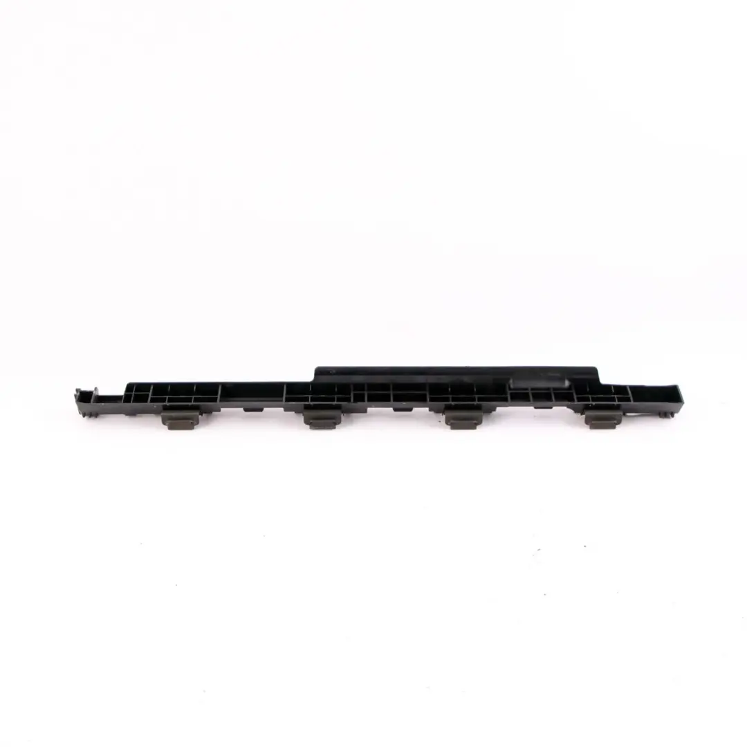 Mercedes W212 Support Montage Garniture Porte D'entree Avant Droite - SKU A2126800456 - Numéro de pièce A2126800456