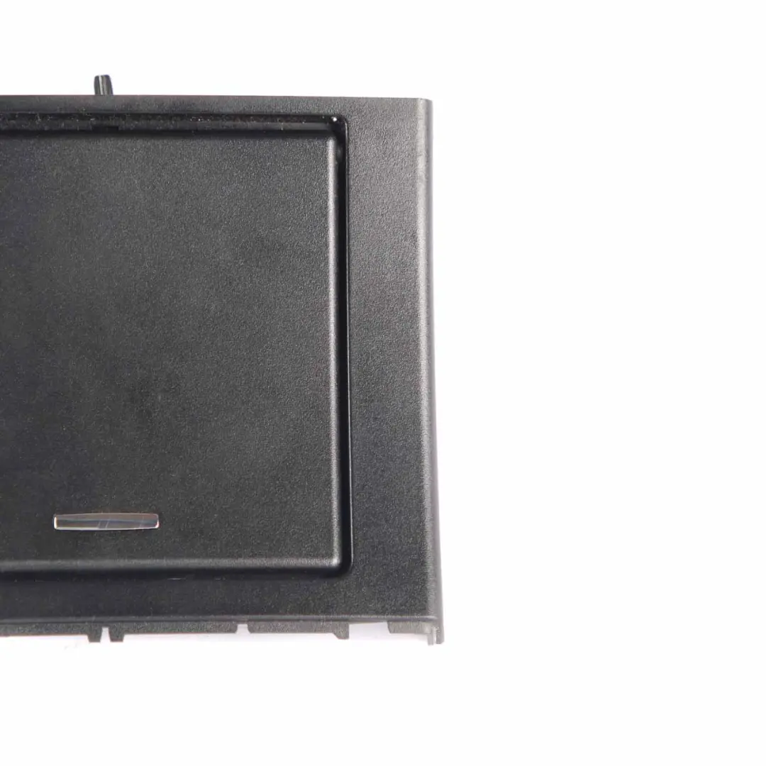 Consola Central Cenicero Inserto Trasero Cenicero para Mercedes W212 con número de pieza A2126803850 Mercedes W212 Consola Central Cenicero Inserto Trasero Cenicero - SKU A2126803850 - Número de pieza A2126803850