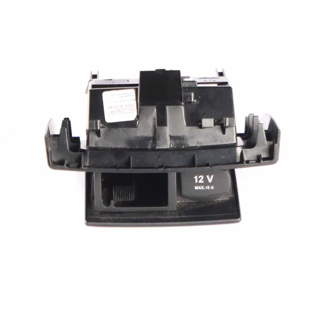 Schowek Popielnicza Tył do Mercedes W212 o numerze A2126803850 Mercedes W212 Schowek Popielnicza Tył - SKU A2126803850 - Numer Części A2126803850