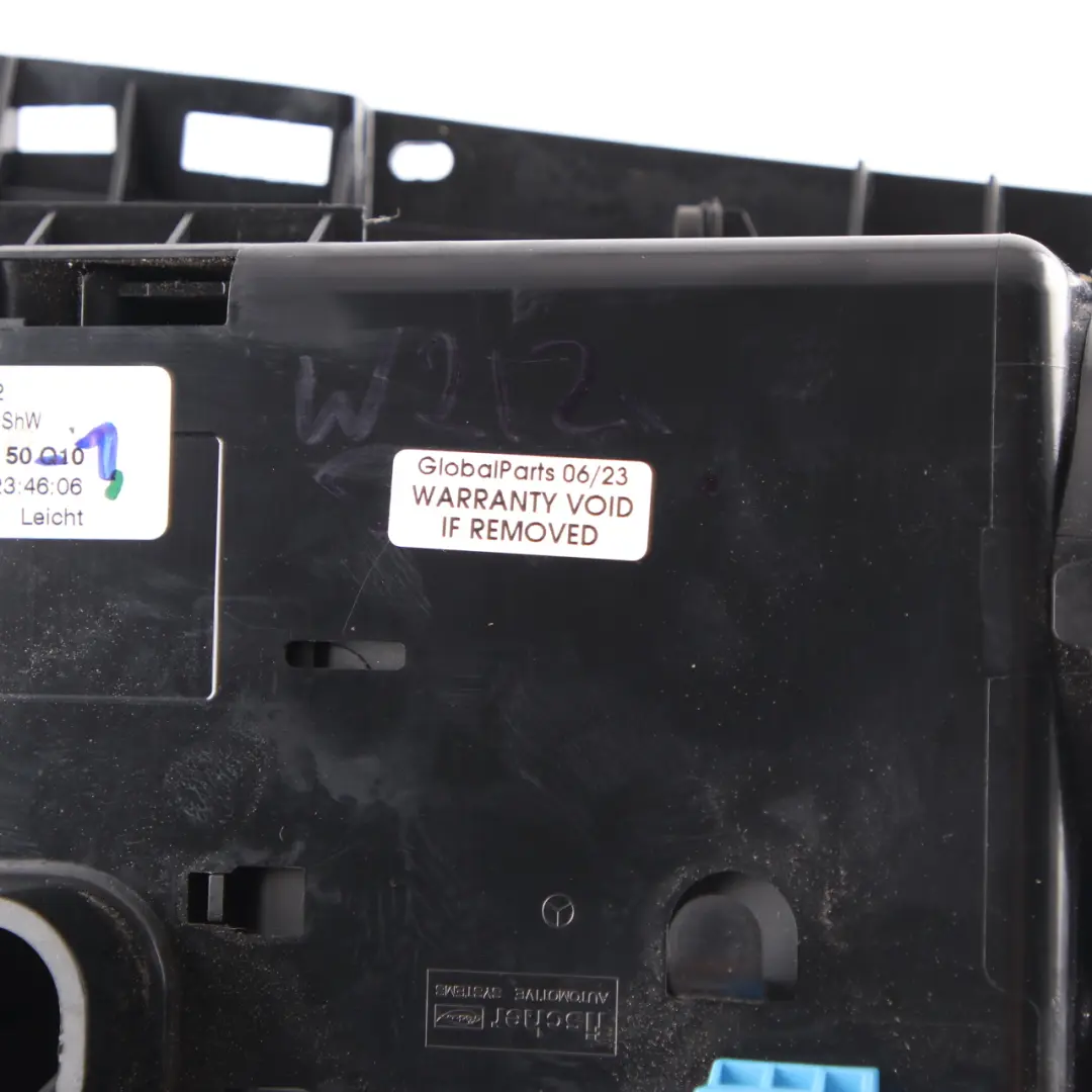 Cenicero Consola Central Almacenamiento Cenizas para Mercedes W212 con número de pieza A2126804050 Mercedes W212 Cenicero Consola Central Almacenamiento Cenizas - SKU A2126804050-1 - Número de pieza A2126804050