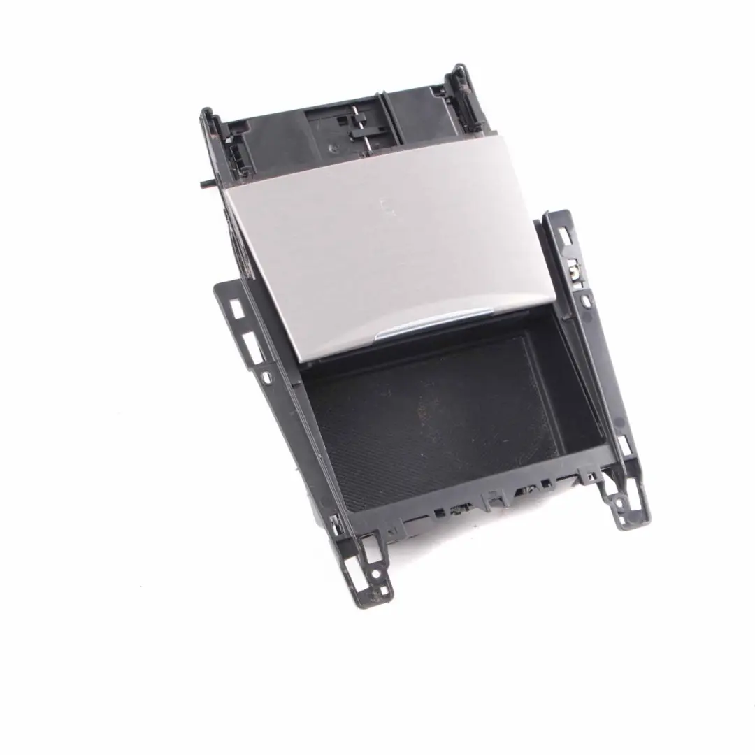 Mittel Konsole Ablage Aschenbecher Aschenbecherfach für Mercedes W212 mit Teilenummer A2126804050 Mercedes W212 Mittel Konsole Ablage Aschenbecher Aschenbecherfach - SKU A2126804050-1 - Teilenummer A2126804050