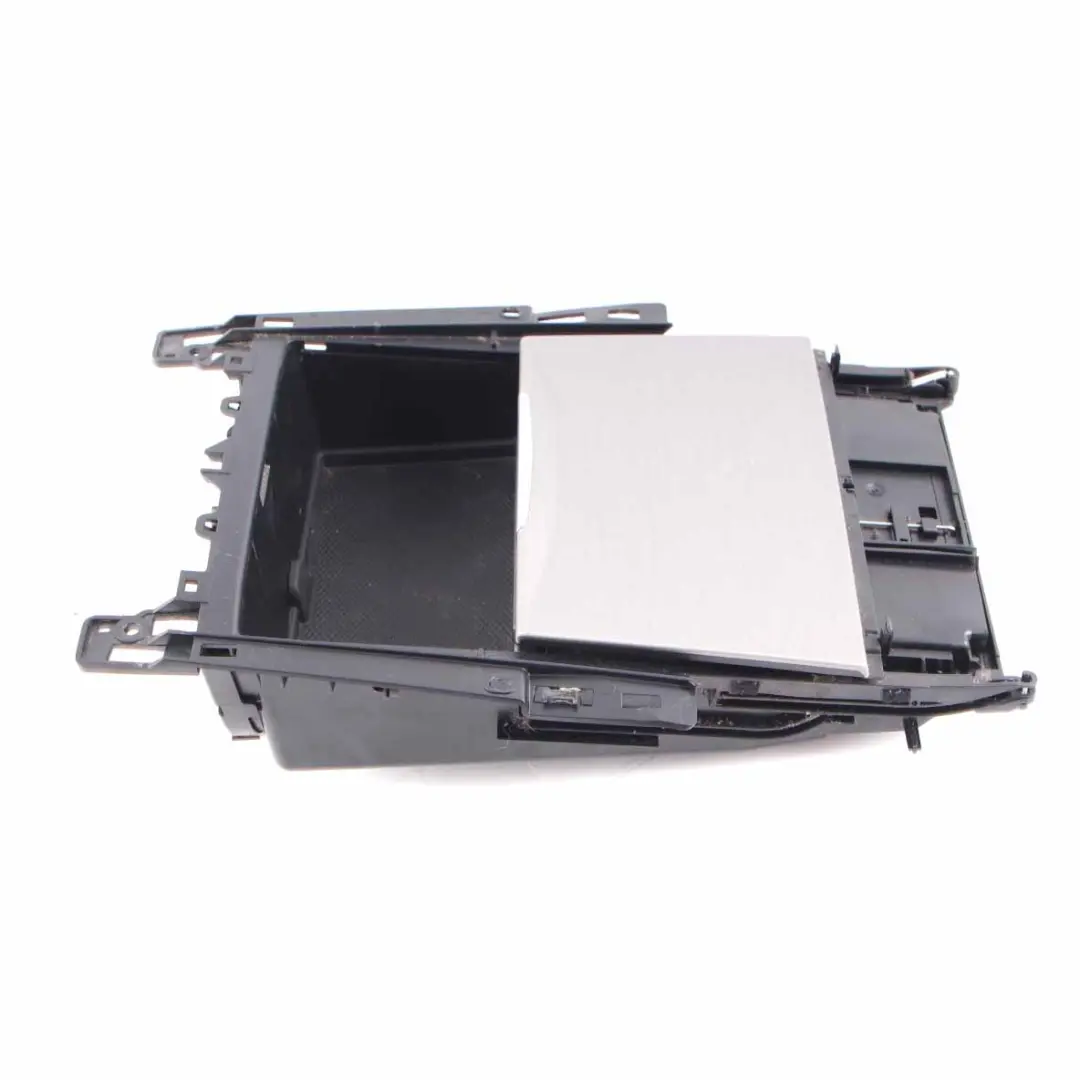 Mittel Konsole Ablage Aschenbecher Aschenbecherfach für Mercedes W212 mit Teilenummer A2126804050 Mercedes W212 Mittel Konsole Ablage Aschenbecher Aschenbecherfach - SKU A2126804050-1 - Teilenummer A2126804050