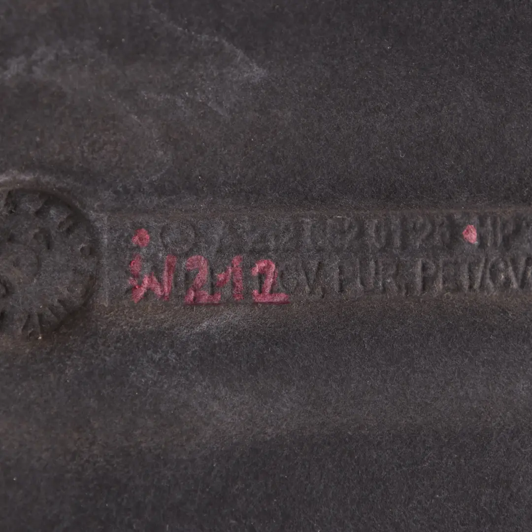 Capot moteur Panneau d'isolation Couvre capot pour Mercedes W212 à propos du numéro de pièce A2126820126 Mercedes W212 Capot moteur Panneau d'isolation Couvre capot - SKU A2126820126 - Numéro de pièce A2126820126