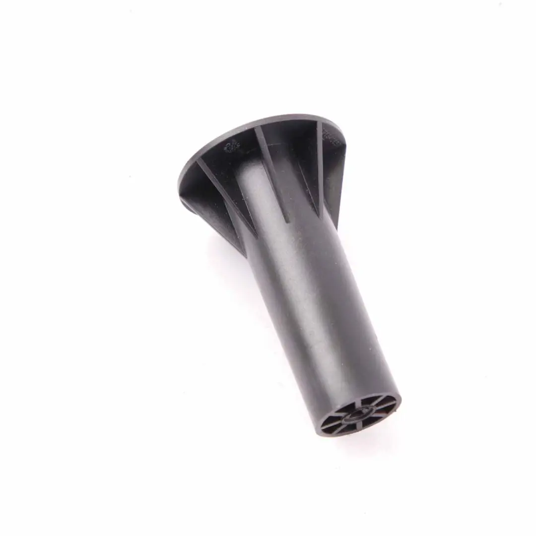 Nakrętka Koła Zapasowego do Mercedes W212 o numerze A2126840637 Mercedes W212 Nakrętka Koła Zapasowego - SKU A2126840637 - Numer Części A2126840637