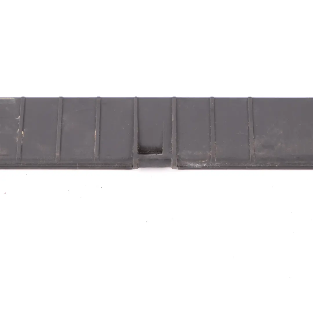 Cubierta Maletero Panel Moldura Portón Trasero Negro para Mercedes S212 con número de pieza A2126900116 Mercedes S212 Cubierta Maletero Panel Moldura Portón Trasero Negro - SKU A2126900116 - Número de pieza A2126900116