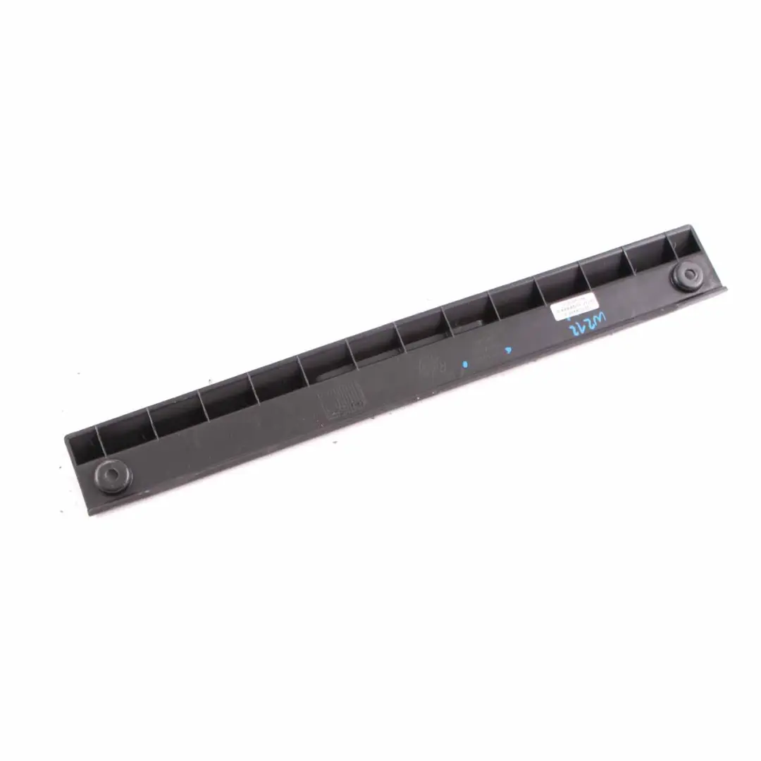 Mercedes W212 Support plancher pour Support jambe force pour coffre - SKU A2126900138 - Numéro de pièce A2126900138