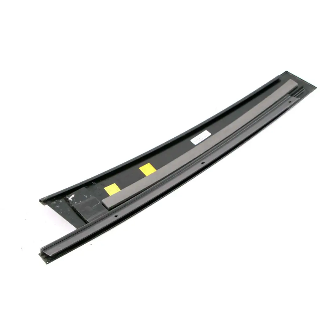 Door Trim Cover B Pillar Strip Rear Right O/S per Mercedes W212 con numero di parte A2126900487 Mercedes W212 Door Trim Cover B Pillar Strip Rear Right O/S - SKU A2126900487 - Numero di parte A2126900487