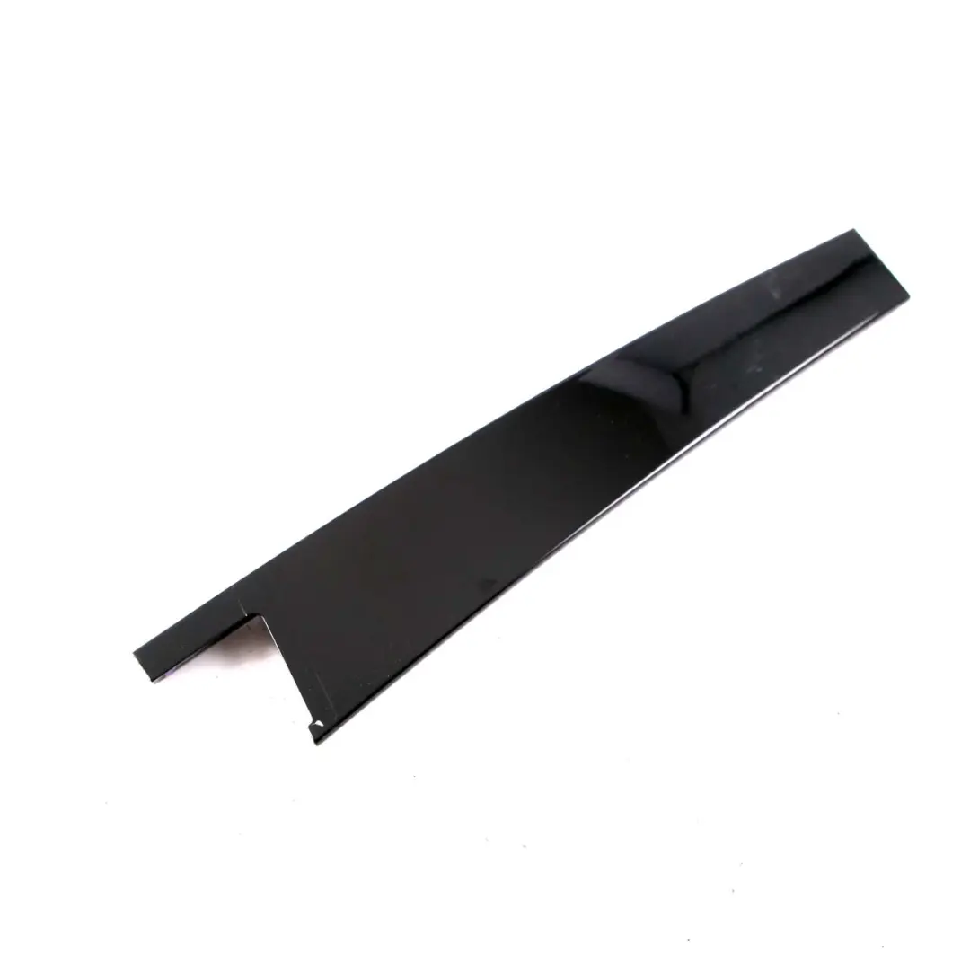 Door Trim Cover B Pillar Strip Rear Right O/S per Mercedes W212 con numero di parte A2126900487 Mercedes W212 Door Trim Cover B Pillar Strip Rear Right O/S - SKU A2126900487 - Numero di parte A2126900487