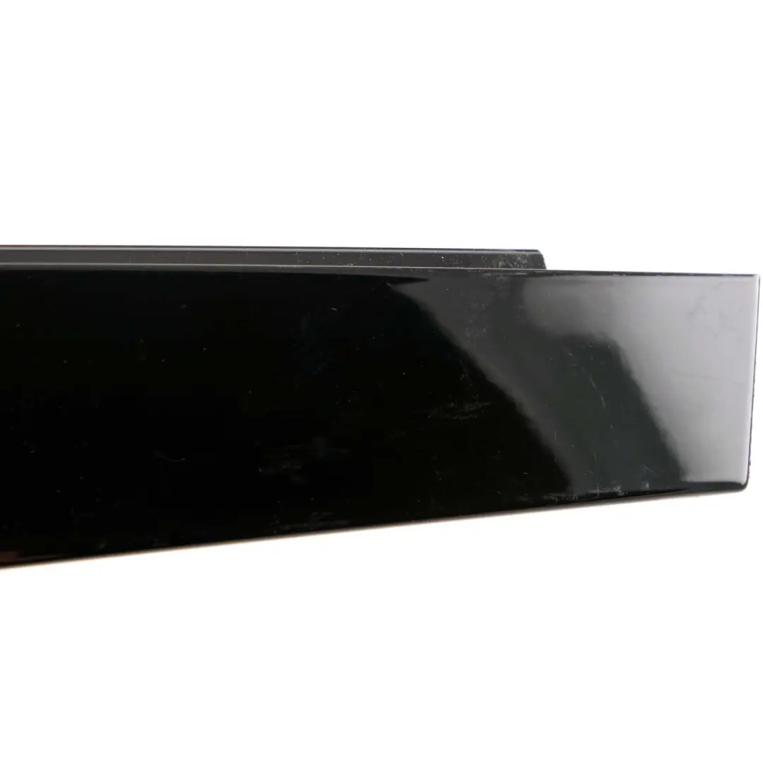 Door Trim Cover B Pillar Strip Rear Right O/S per Mercedes W212 con numero di parte A2126900487 Mercedes W212 Door Trim Cover B Pillar Strip Rear Right O/S - SKU A2126900487 - Numero di parte A2126900487