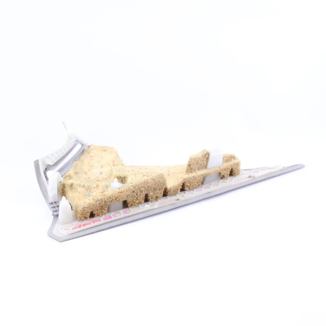 Mercedes W212 Embellecedor Pilar C Tapa Trasera Derecha Gris - SKU A2126900825 - Número de pieza A2126900825