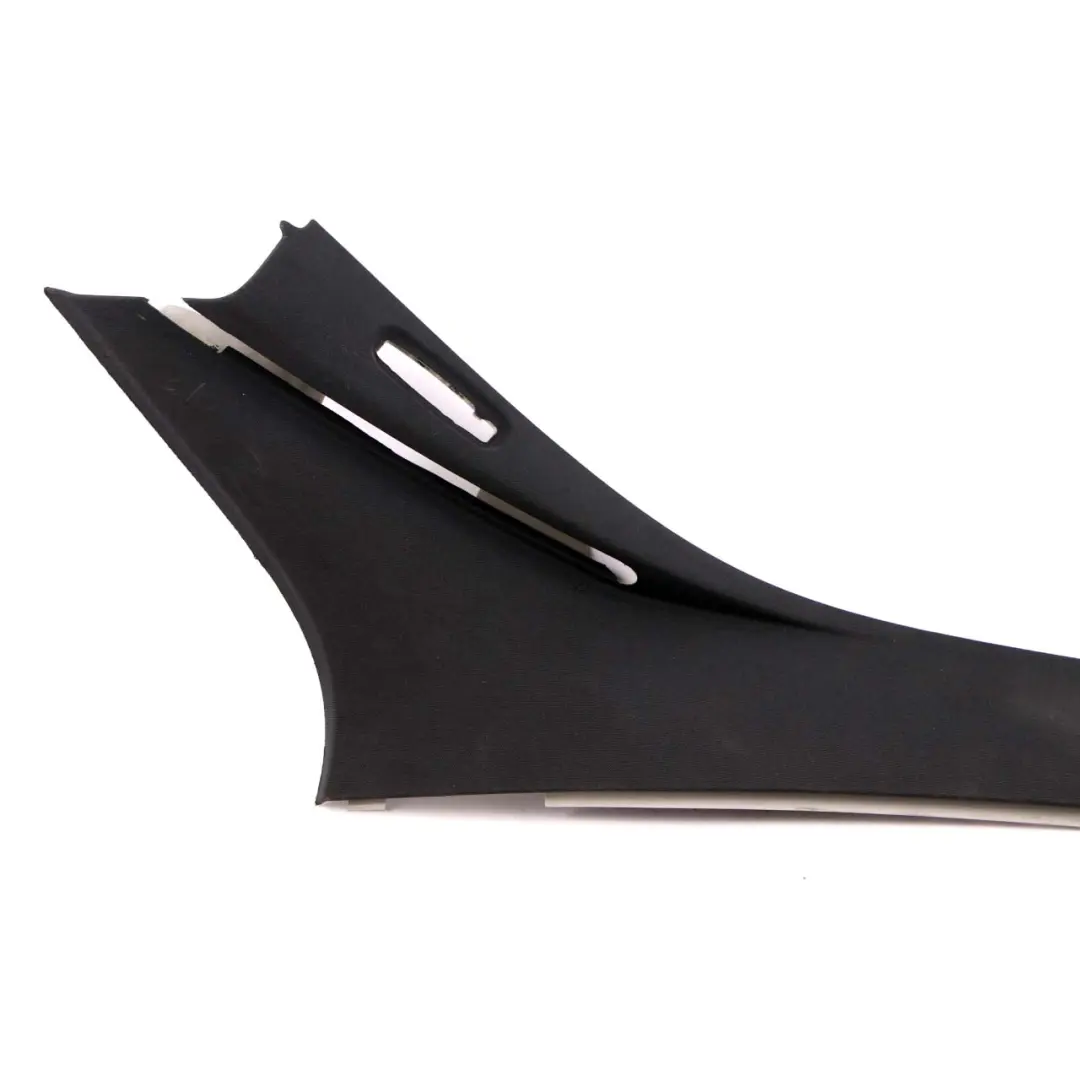 Osłona Słupka Prawy Tył Czarna do Mercedes W212 o numerze A2126901025 Mercedes W212 Osłona Słupka Prawy Tył Czarna - SKU A2126901025 - Numer Części A2126901025