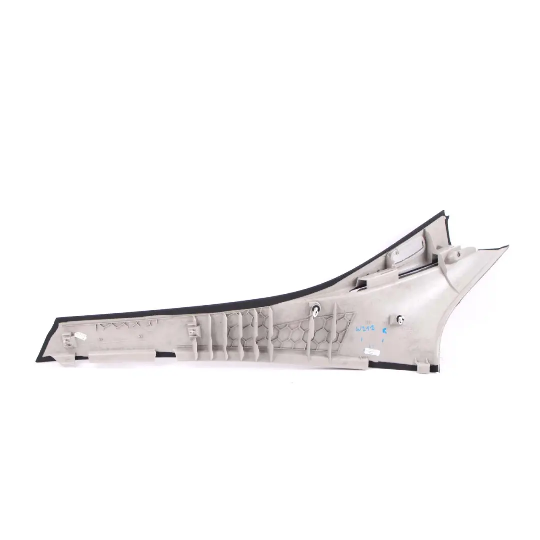 Mercedes W212 Trim D Säule hinten rechts obere Leiste Abdeckung - SKU A2126901025 - Teilenummer A2126901025