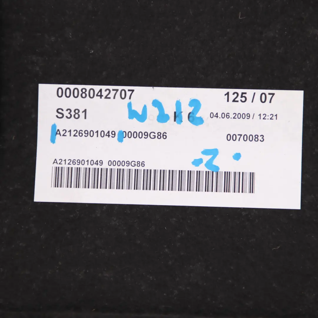 Heckklappenverkleidung Kofferaum Ablegeboden Abdeckung Schwarz für Mercedes W212 mit Teilenummer A2126901049 Mercedes W212 Heckklappenverkleidung Kofferaum Ablegeboden Abdeckung Schwarz - SKU A2126901049 - Teilenummer A2126901049