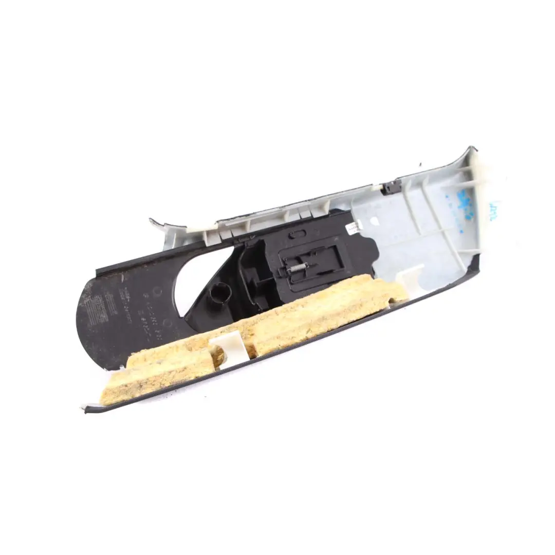 Embellecedor Pilar C Izquierdo Tapa Panel Negro para Mercedes W212 con número de pieza A2126901525 Mercedes W212 Embellecedor Pilar C Izquierdo Tapa Panel Negro - SKU A2126901525 - Número de pieza A2126901525