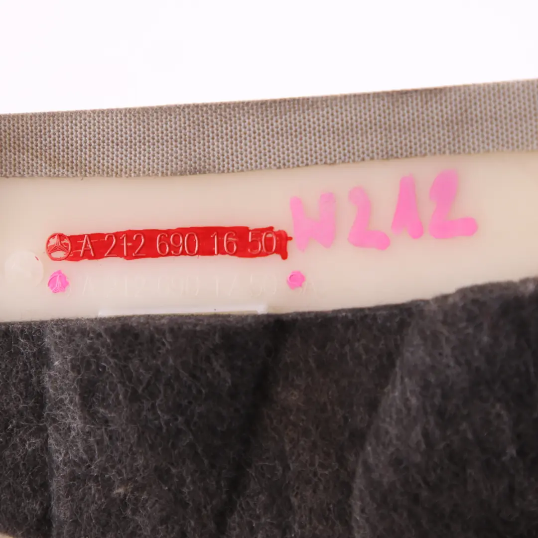 Techo Trasero Mercedes W212 Tapa Panel Parktronic Gris para con número de pieza A2126901750 Techo Trasero Mercedes W212 Tapa Panel Parktronic Gris - SKU A2126901750 - Número de pieza A2126901750