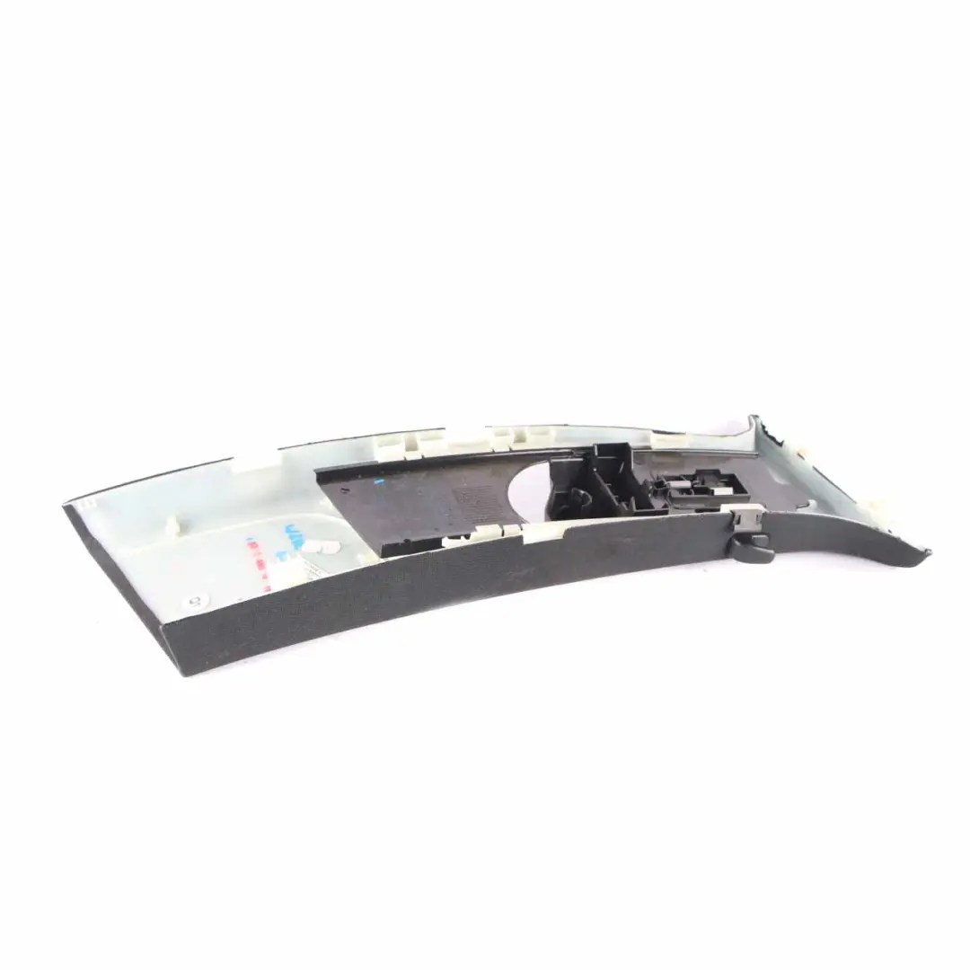 Verkleidung Abdeckung B Säule links Panel Stoff schwarz für Mercedes W212 mit Teilenummer A2126901926 Mercedes W212 Verkleidung Abdeckung B Säule links Panel Stoff schwarz - SKU A2126901926 - Teilenummer A2126901926