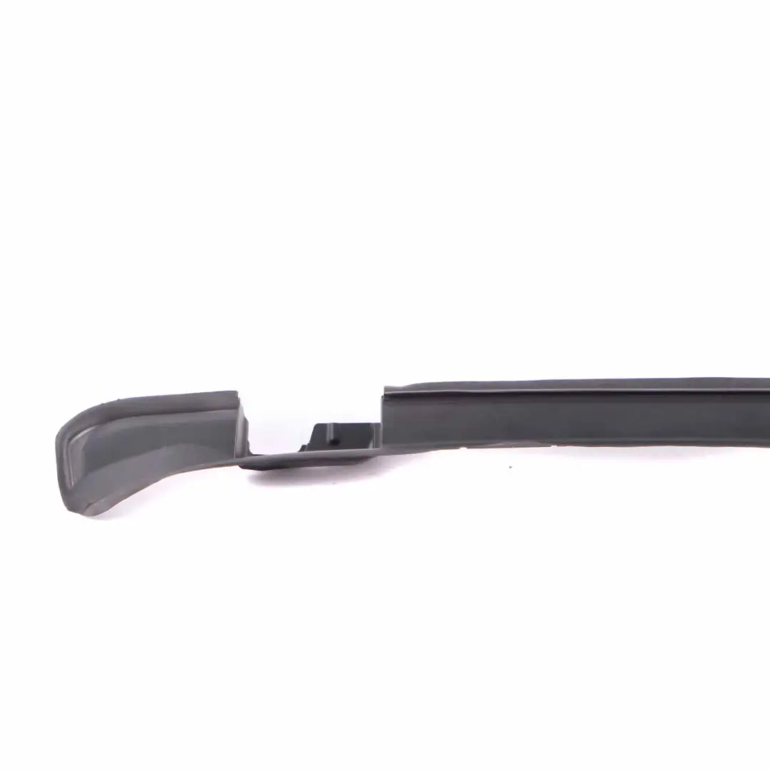 Embellecedor portón trasero Cubierta panel superior maletero para Mercedes W212 con número de pieza A2126902130 Mercedes W212 Embellecedor portón trasero Cubierta panel superior maletero - SKU A2126902130 - Número de pieza A2126902130