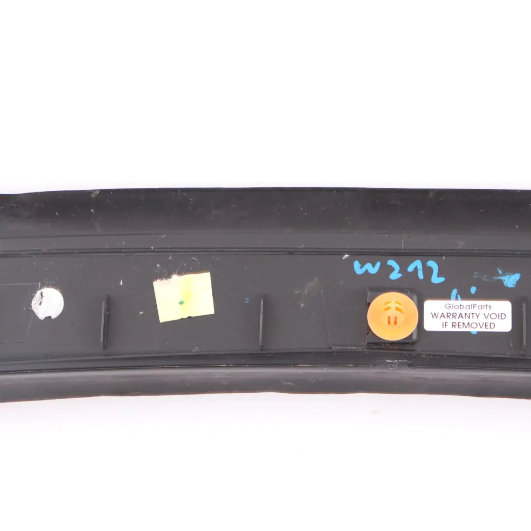 Mercedes W212 Couvercle de hayon arrière pour coffre supérieur - SKU A2126902130 - Numéro de pièce A2126902130