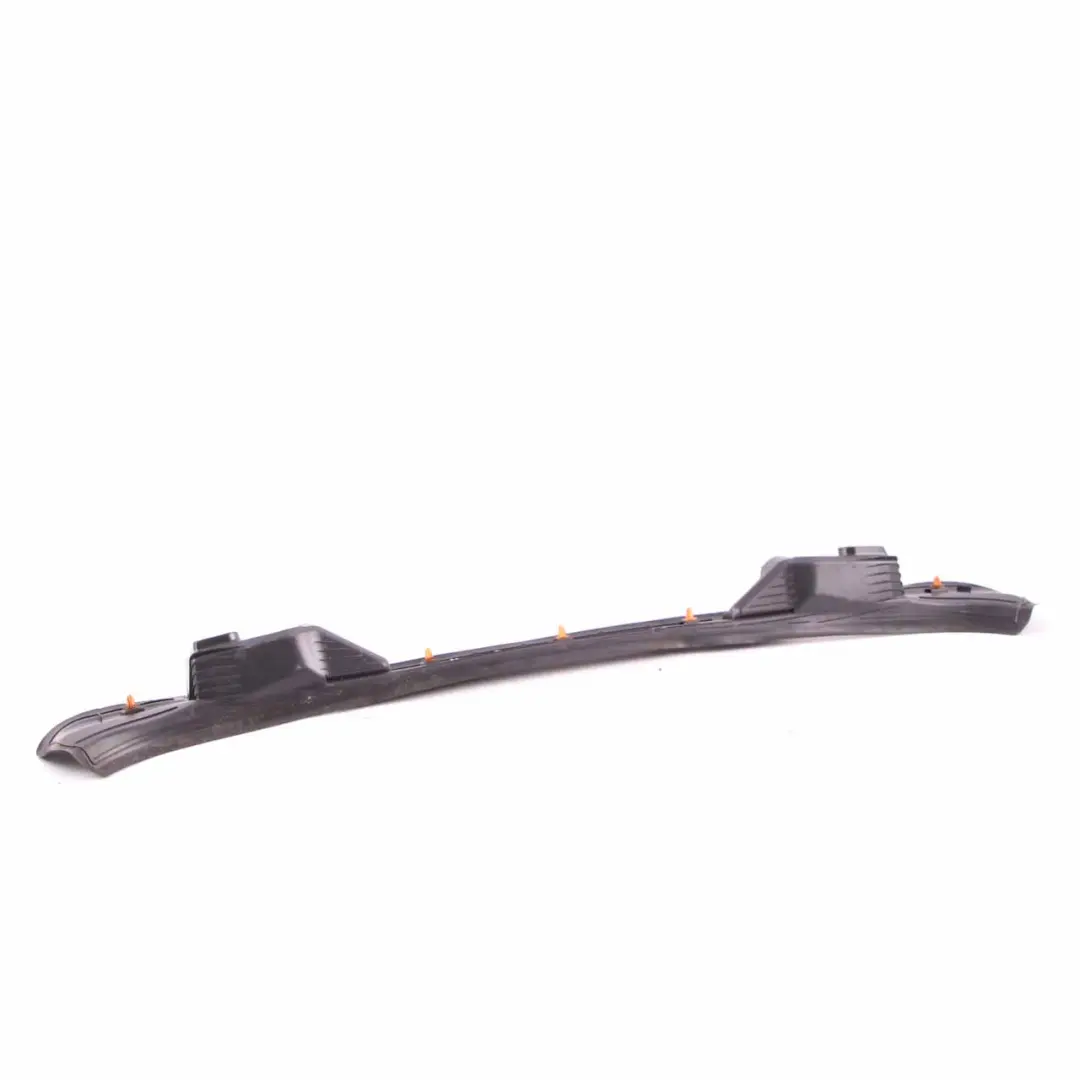 Embellecedor portón trasero Cubierta panel superior maletero para Mercedes W212 con número de pieza A2126902130 Mercedes W212 Embellecedor portón trasero Cubierta panel superior maletero - SKU A2126902130 - Número de pieza A2126902130
