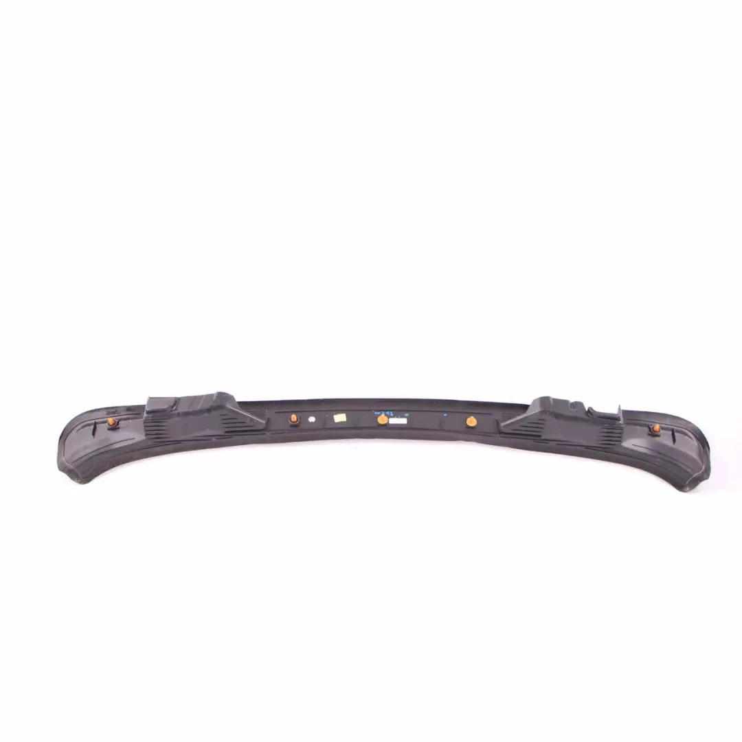 Mercedes W212 Embellecedor portón trasero Cubierta panel superior maletero - SKU A2126902130 - Número de pieza A2126902130