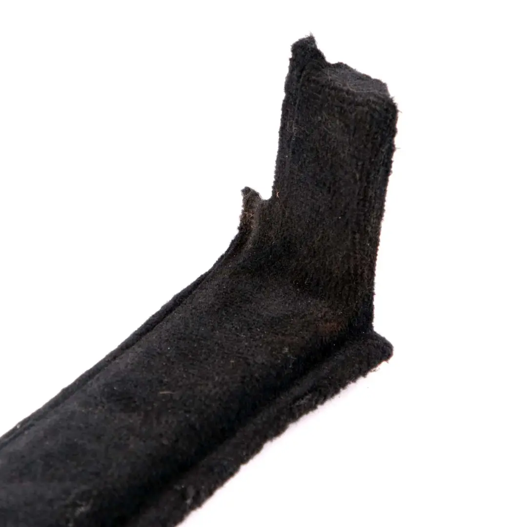 Stivale Destro Tappeto Coperchio Pannello Nero per Mercedes W212 Estate con numero di parte A2126903025 Mercedes W212 Estate Stivale Destro Tappeto Coperchio Pannello Nero - SKU A2126903025 - Numero di parte A2126903025