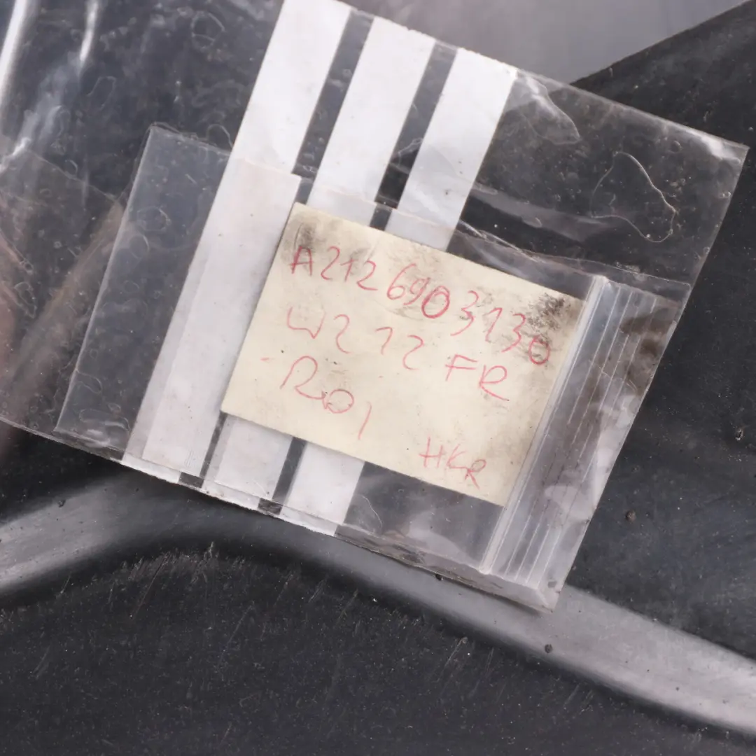 Abdeckung Radkasten Rechts Liner Gehäuse Trim Hinten Abschnitt für Mercedes W212 mit Teilenummer A2126903130 Mercedes W212 Abdeckung Radkasten Rechts Liner Gehäuse Trim Hinten Abschnitt - SKU A2126903130 - Teilenummer A2126903130