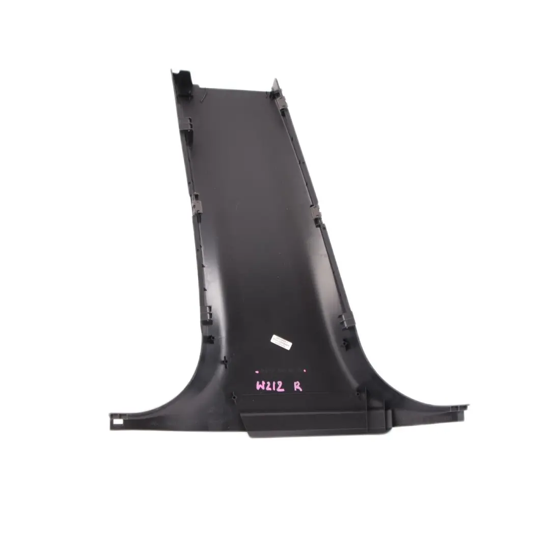 Osłona Obudowa Słupka Prawa Czarna do MERCEDES W212 o numerze A2126904025 MERCEDES W212 Osłona Obudowa Słupka Prawa Czarna - SKU A2126904025 - Numer Części A2126904025