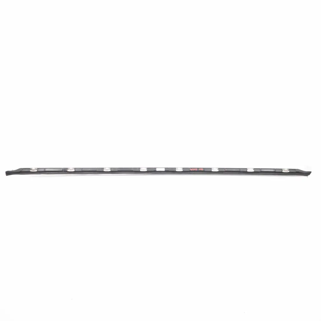 Mercedes W212 Striscia porta posteriore destra Modanatura inferiore - SKU A2126904862 - Numero di parte A2126904862