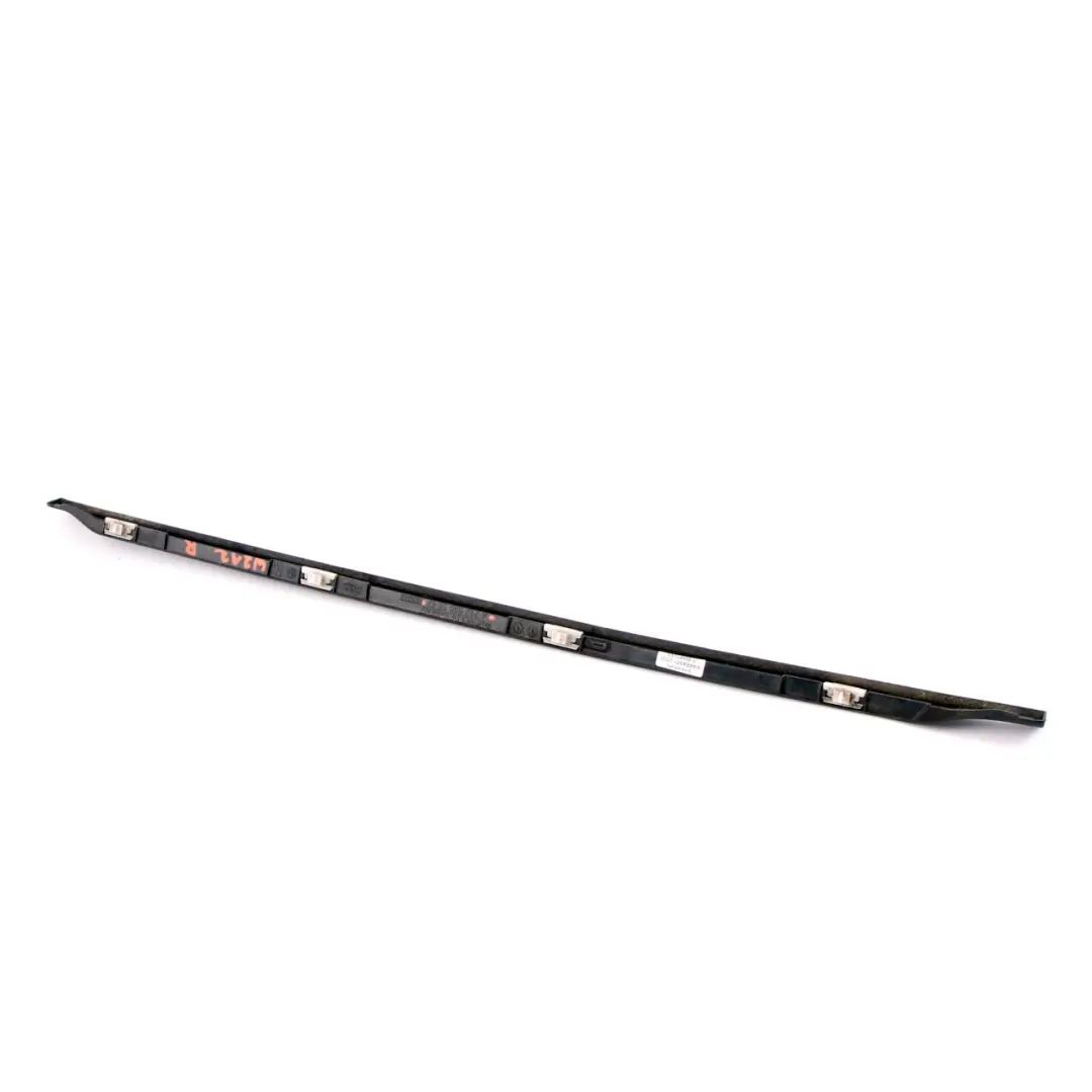 Door Strip Mercedes W212 Joint D'étanchéité Inférieur Arrière Droit pour à propos du numéro de pièce A2126905062 Door Strip Mercedes W212 Joint D'étanchéité Inférieur Arrière Droit - SKU A2126905062 - Numéro de pièce A2126905062