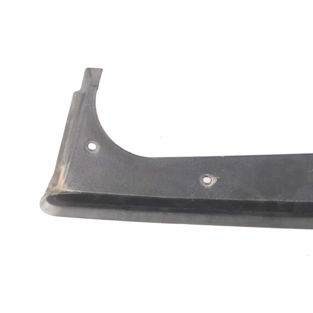 Embellecedor Maletero Mercedes W212 Tapa Panel Trasero Negro para con número de pieza A2126930933 Embellecedor Maletero Mercedes W212 Tapa Panel Trasero Negro - SKU A2126930933 - Número de pieza A2126930933