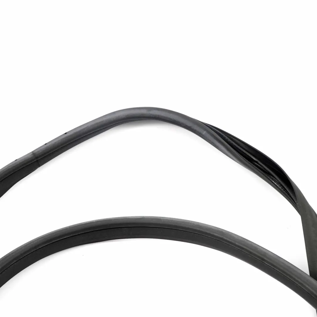 Joint d'etancheite arriere gauche droit Bande pour Mercedes W212 Estate à propos du numéro de pièce A2126970251 Mercedes W212 Estate Joint d'etancheite arriere gauche droit Bande - SKU A2126970251 - Numéro de pièce A2126970251