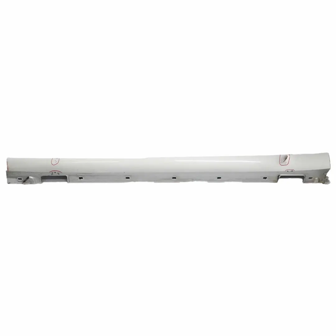 Mercedes W212 Faldon Lateral Cubre Umbral Puerta Izquierdo Iridium Silver - 775 - SKU A2126980154-IRS - Número de pieza A2126980154