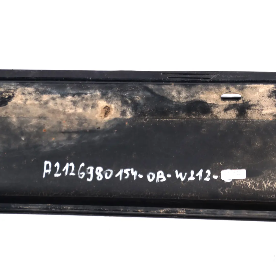 Mercedes W204 Listwa Próg Lewy Obsidian Black 197 - SKU A2126980154-OB - Numer Części A2126980154