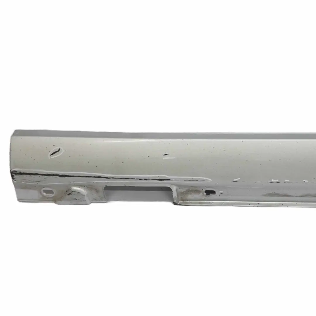 Mercedes W212 Faldon Lateral Cubre Umbral Puerta Derecho Iridium Silver - 775 - SKU A2126980254-IRS - Número de pieza A2126980254