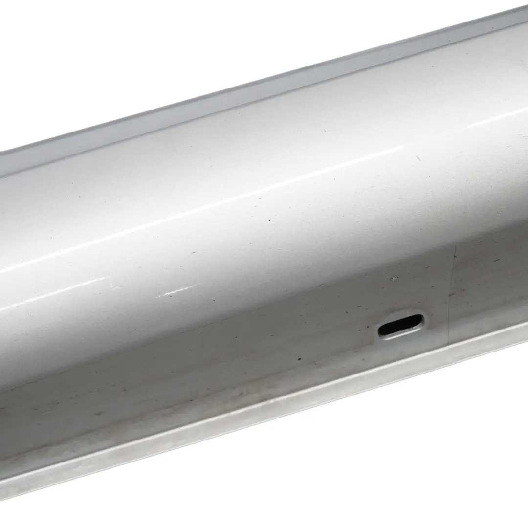 Mercedes W212 Bas de Porte Couverture Seuil Droite Iridium Silver - 775 - SKU A2126981854-IRS - Numéro de pièce A2126981854