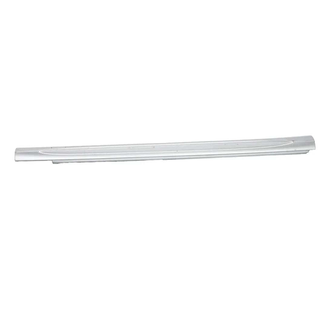 Mercedes W212 Bas de Porte Couverture Seuil AMG Droite Iridium Silver - 775 - SKU A2126982054-IRS - Numéro de pièce A2126982054