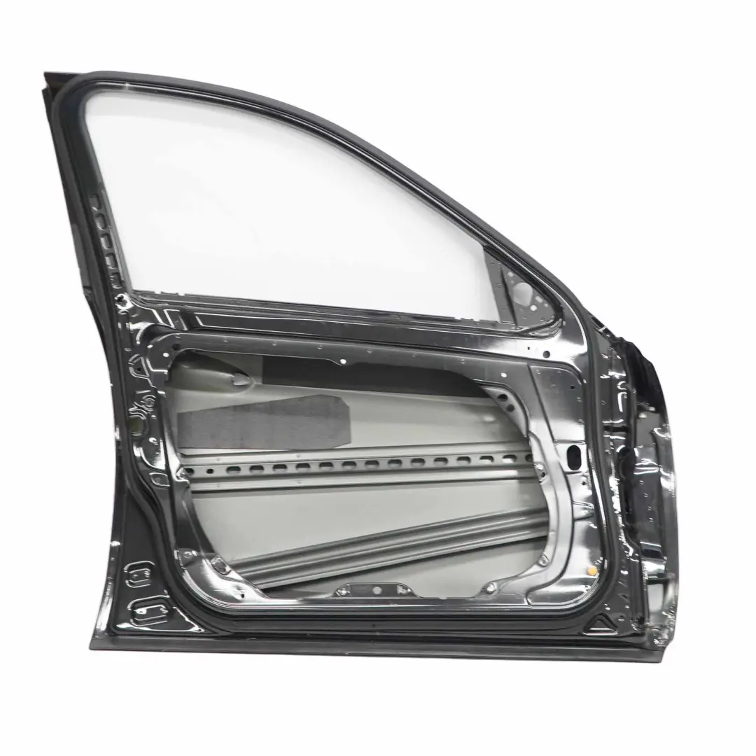Porta Anteriore Sinistra Pannello di Copertura Obsidian Black 197 per Mercedes W212 con numero di parte A2127200105 Mercedes W212 Porta Anteriore Sinistra Pannello di Copertura Obsidian Black 197 - SKU A2127200105-OB2 - Numero di parte A2127200105