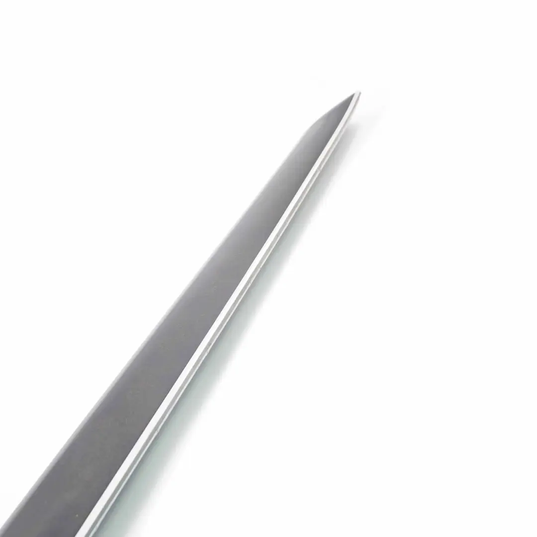 Listwa Boczka Lewy Przód Aluminium do Mercedes W212 o numerze A2127200522 Mercedes W212 Listwa Boczka Lewy Przód Aluminium - SKU A2127200522 - Numer Części A2127200522