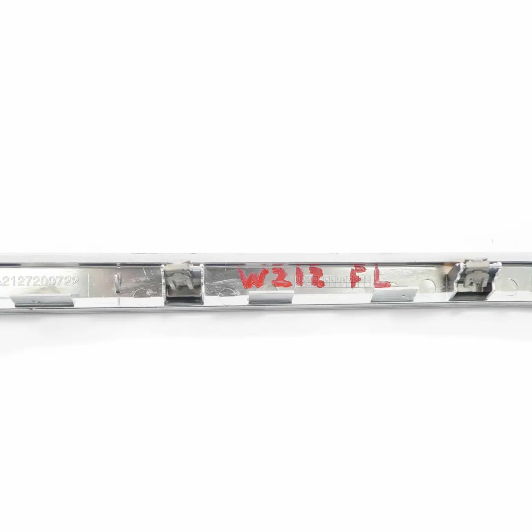 Mercedes W212 Striscia porta anteriore sinistra N/S Cover Trim Alluminio Interno - SKU A2127200722 - Numero di parte A2127200722