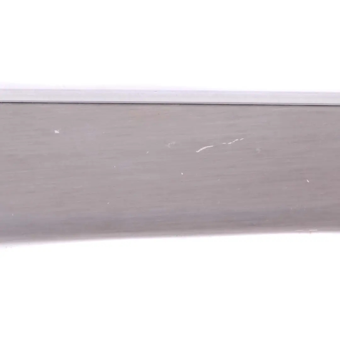 Rivestimento interno Striscia scheda anteriore destra per Mercedes W212 con numero di parte A2127201822 Mercedes W212 Rivestimento interno Striscia scheda anteriore destra - SKU A2127201822 - Numero di parte A2127201822