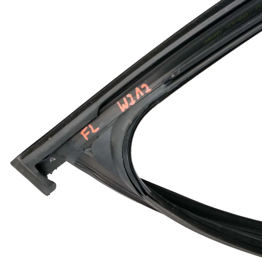 Junta Sellado Ventana Delantera Izquierda Sellado para Mercedes W212 con número de pieza A2127250325 Mercedes W212 Junta Sellado Ventana Delantera Izquierda Sellado - SKU A2127250325 - Número de pieza A2127250325